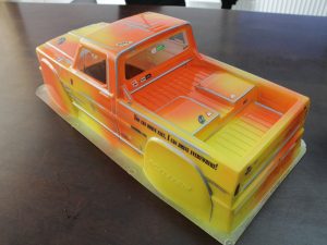 Lexan Karosserie mit individuellen Aufklebern